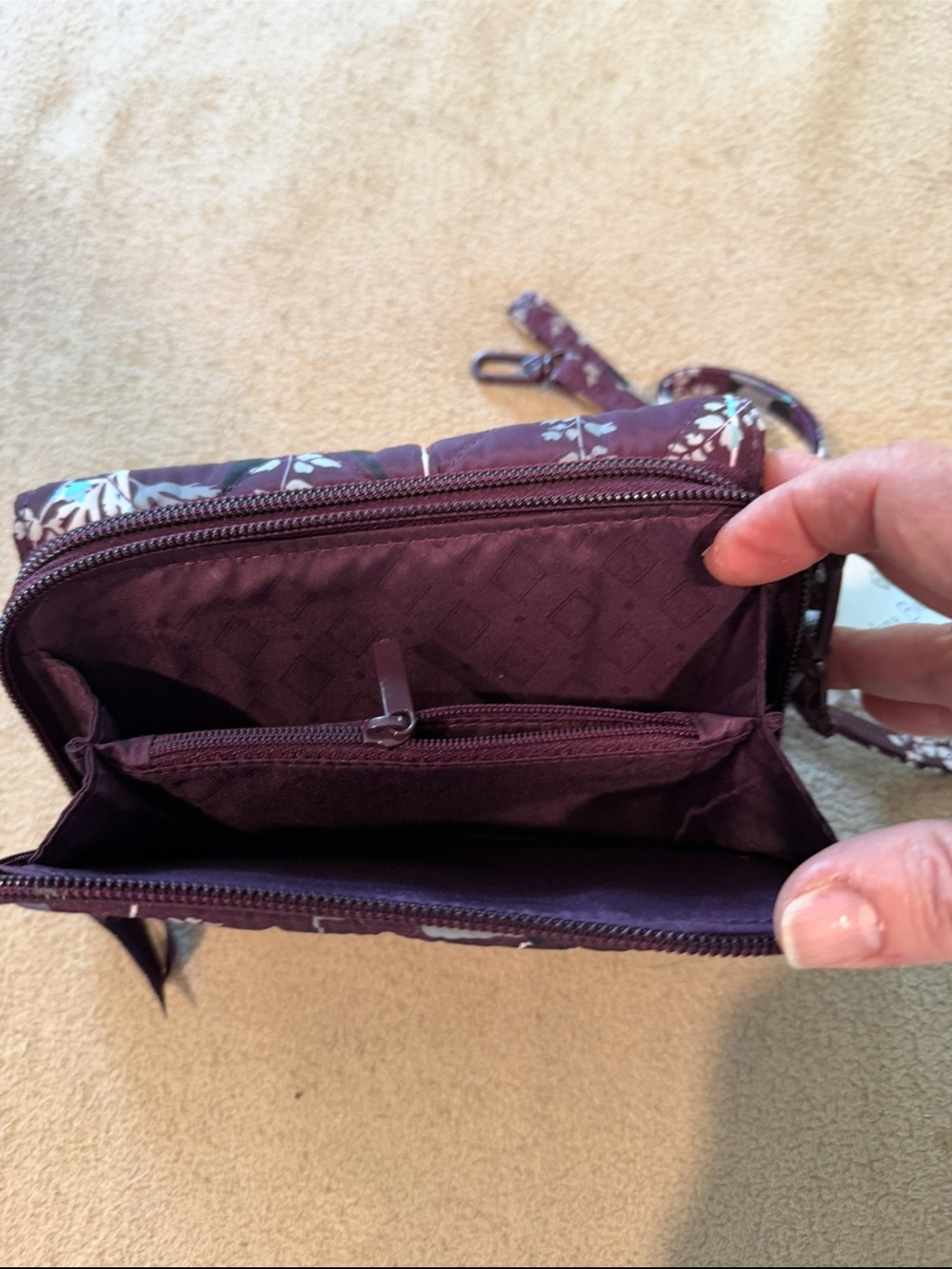 Vera Bradley pressed flowers ultralight RFID 3 in 1 Crossbody bag/wallet - Picture 9 of 10